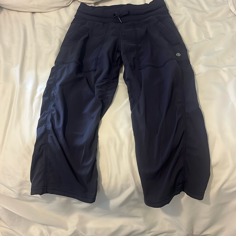 Lululemon dance studio crop pants